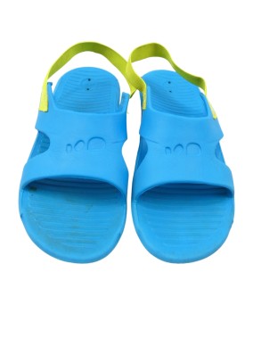Sandales piscine bleues...