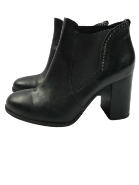 Bottines noires clou...