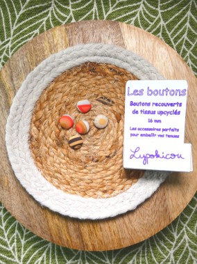 Ensemble 5 boutons LYPOKICOU Modèle n°6