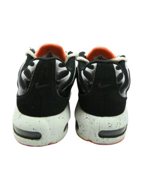 Baskets noires et blc TN NIKE org pointure 35