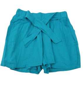 Short turquoise points...