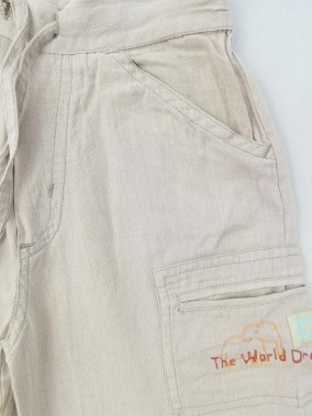 Pantacourt beige éléphant KIABI taille 3 ans