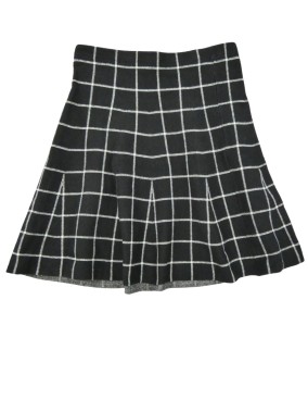 Jupe noire et blanche...