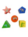 Cubes en bois empilables par 5