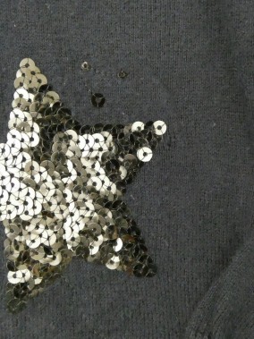 Pull étoiles sequins  marine H&M taille 6-8 ans