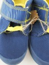 Chaussons bleus et jaunes DECATHLON taille 29